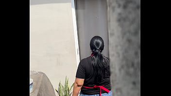 Culona es grabada no se da cuenta