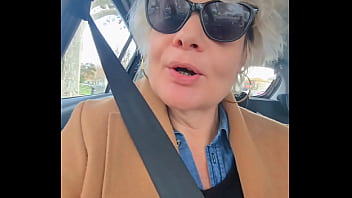 En voiture a la recherche d un endroit pour le faire