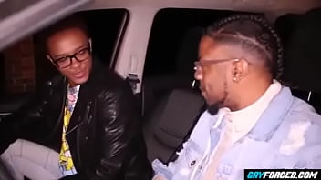 Des Noirs Se Baisent thumbnail