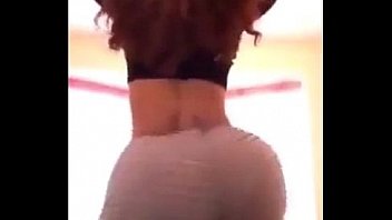 Big booty shaking
