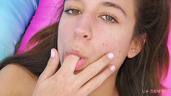 Sweet teen shows her amazing body