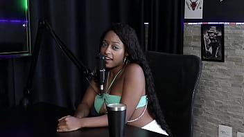 Não se sentia confortável sente prazer na buceta quer gravar uma posição específica e demonstrou seu gemido e boquete vicky menage sheer red