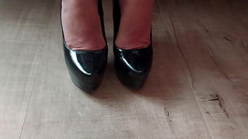 Spit and high heels shoes