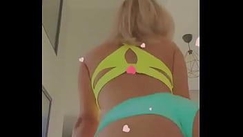 Imagine ta texte entre mes fesses