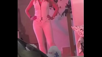 Soy marta una madura recién divorciada busco tíos cañeros para follar en mi chalet