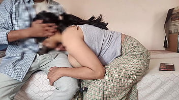 कामवाली के बदले आई उसकी लड़की ने मालिक के बेटे से चुदवा लिया