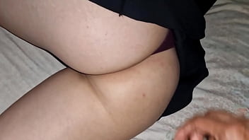 Dandole verga a una zorra colegiada