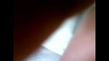 Upskirt mini vestido gris pantimedias blanca