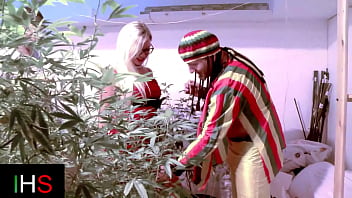 Sexy mom double fucked very well