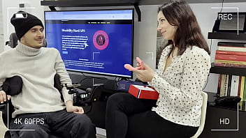 Sofia bellucci fa la troia con un ragazzo disabile è solo l'inizio oppure non succederà mai più