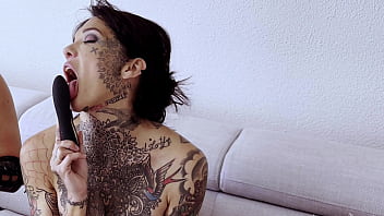 Lyviane fucks her girlfriend teaser