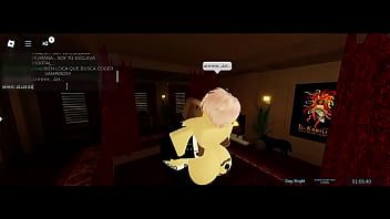 Vampiro se folla culona pelirosada