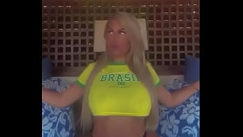 Me Diga O Que é Mais Gostoso Do Que Uma Garota Trans Brasileira thumbnail
