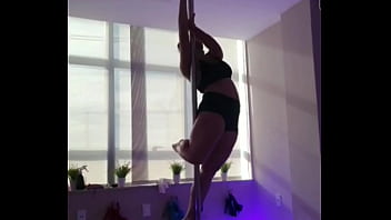 Pequeno aquecimentos antes do sexo gosto de alongar bem antes da transa