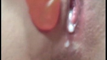 Masturbates til pussy drips thumbzilla