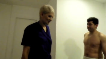 La terapeuta se coje al paciente de la obra social