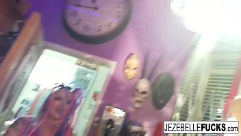 Hot babes love to fuck