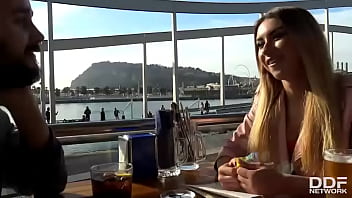 The horny slim college babe blows massive boner