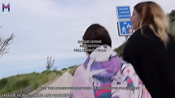 Outdoor fuck with two slut girls cum heat & wild pleasure