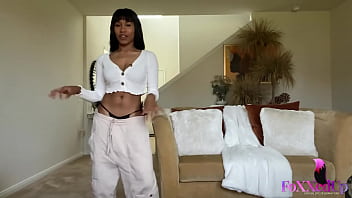 Erotic babe jenna foxx fingers her ass while dildo drilling her cunt