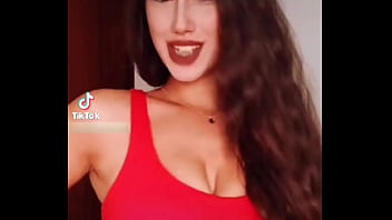 Te Vas A Correr Viendo A Esta Tetona thumbnail