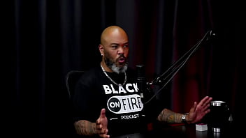 Seu primeiro atendimento foi em uma festa quer terminar a faculdade as meninas ficam por dinheiro e o vazio por dentro victoria rubro watch sheer red