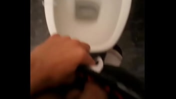 Desenfundo en el baño