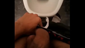 Desenfundo en el baño