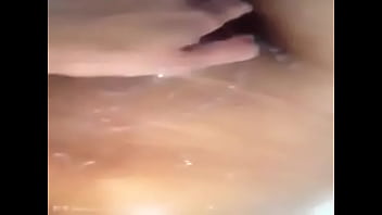 Linda mostrando corpinho