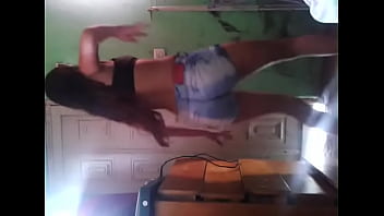 Bremm De Fiorito Bailando Sexy thumbnail