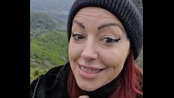 Aujourd'hui c est mardi alors mon coquin tu a envie de voir mes exploit avec