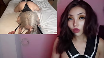 Masturbandome rico se coge a la madrastra por el culo