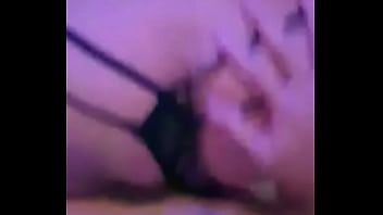 Le doy rico a mi prima