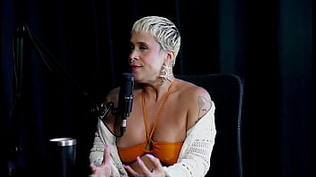 Seu forte é exibição se sente autêntica tem falta das preliminares não sai com homens sem planos e quando beijou mulheres just joana watch sheer red