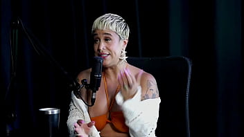 Seu forte é exibição se sente autêntica tem falta das preliminares não sai com homens sem planos e quando beijou mulheres just joana watch sheer red