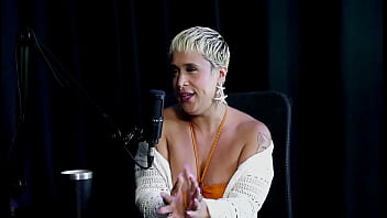 Seu Forte é Exibição Se Sente Autêntica Tem Falta Das Preliminares Não Sai Com Homens Sem Planos E Quando Beijou Mulheres Just Joana Watch Sheer Red thumbnail