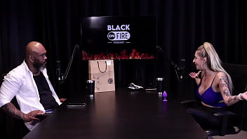 Na Cadeia Foi Colocada Na Sela Especial Era Mulher De Um Bandido Gastava O Que Ganhava E Todo Mundo Que Trabalha Com Pornô Tem Depressão Julia Fontanelli Watch Sheer Red thumbnail