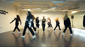 Queens Dancing thumbnail