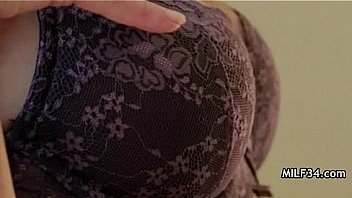 Juicy pussy on horny milf