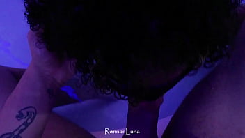 She sucked my big cock a lot in the hydromassage and went to bed to get hot with me