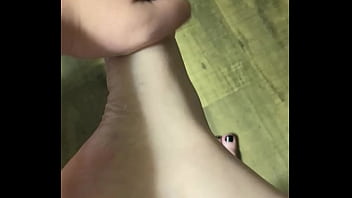 Queenezzie worship my feet apr 18 2025