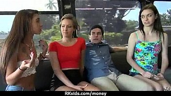 Amateu Teens Love Money 12 thumbnail