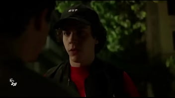 Gay Kiss From Mainstream Television #20 Gaylavidacom thumbnail