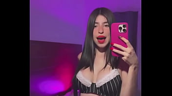 Me gustan duras así como la tuya se pone después de tomarte una pastillita dorada piénsame mientras escuchamos juntos