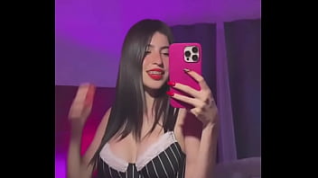 Me gustan duras así como la tuya se pone después de tomarte una pastillita dorada piénsame mientras escuchamos juntos