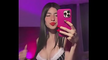 Me gustan duras así como la tuya se pone después de tomarte una pastillita dorada piénsame mientras escuchamos juntos