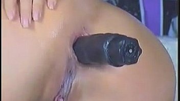 Hot cam girl pleasing her ass