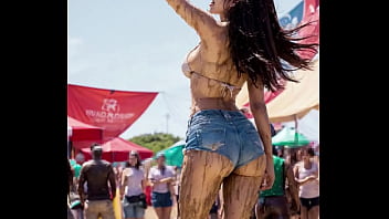 Ai beauty mudfest girl