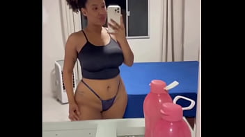 Esta calor ai aqui esta pegando it hot there it's on fire here #forbiddenpants #fyp #pawg #paag #curves #th