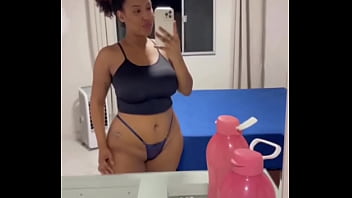 Esta calor ai aqui esta pegando it hot there it's on fire here #forbiddenpants #fyp #pawg #paag #curves #th